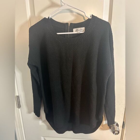 Luvalot Black Sweater crewneck knit size m EUC - Picture 1 of 3